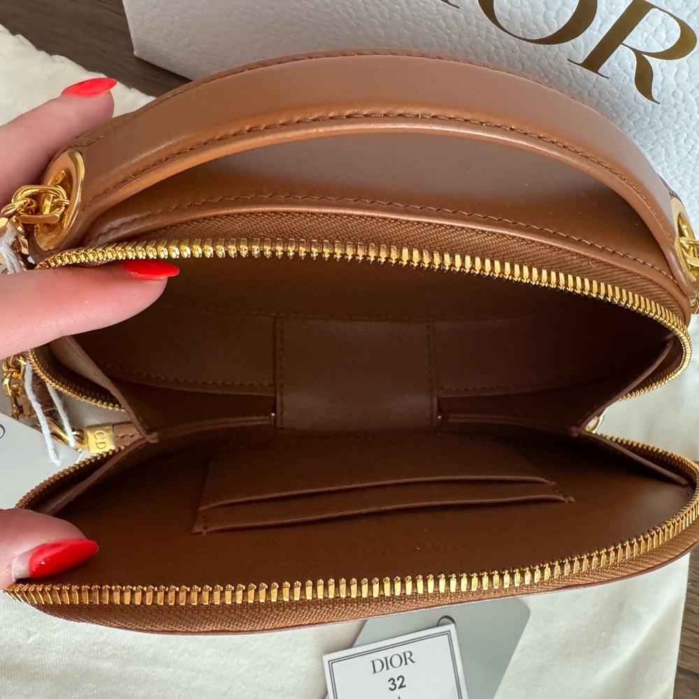 NEW DIOR CD Signature Calfskin Leather Crossbody Bag in Golden Saddle - Picture 5 of 9